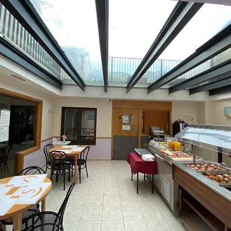 Somriu M28 Hotel Andorra la Vella