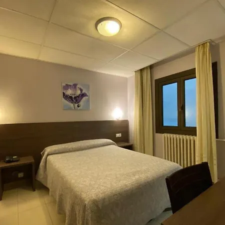 Somriu M28 Andorra la Vella