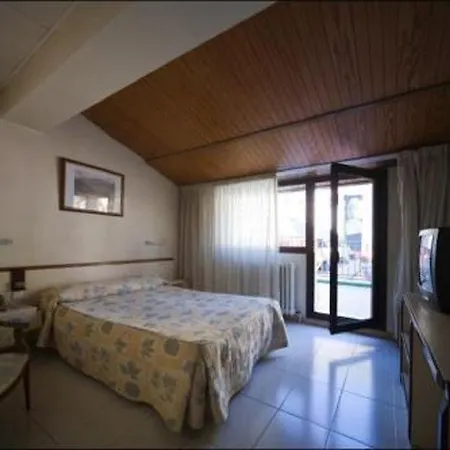Somriu M28 2* Andorra la Vella
