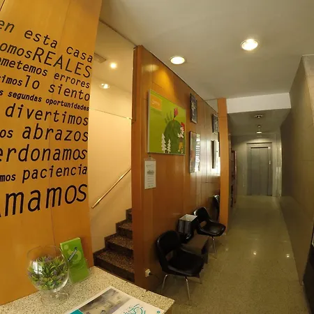 Hotel Somriu M28