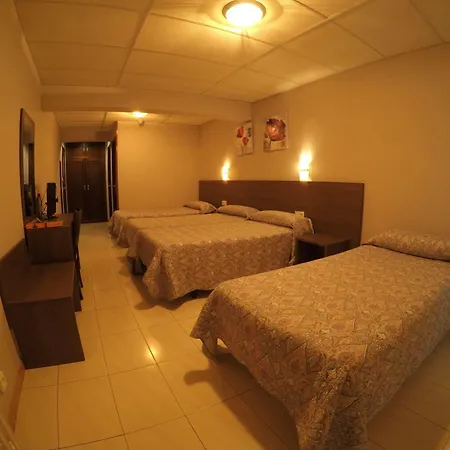 Hotel Somriu M28 2*